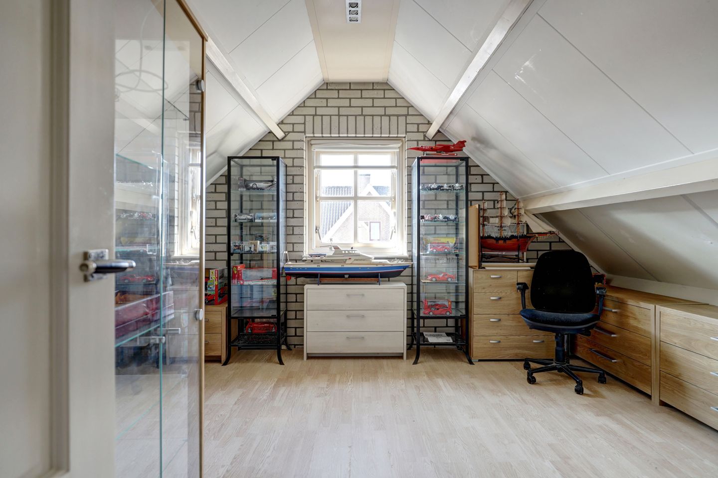 Photo 35 of Leeuwerik 6