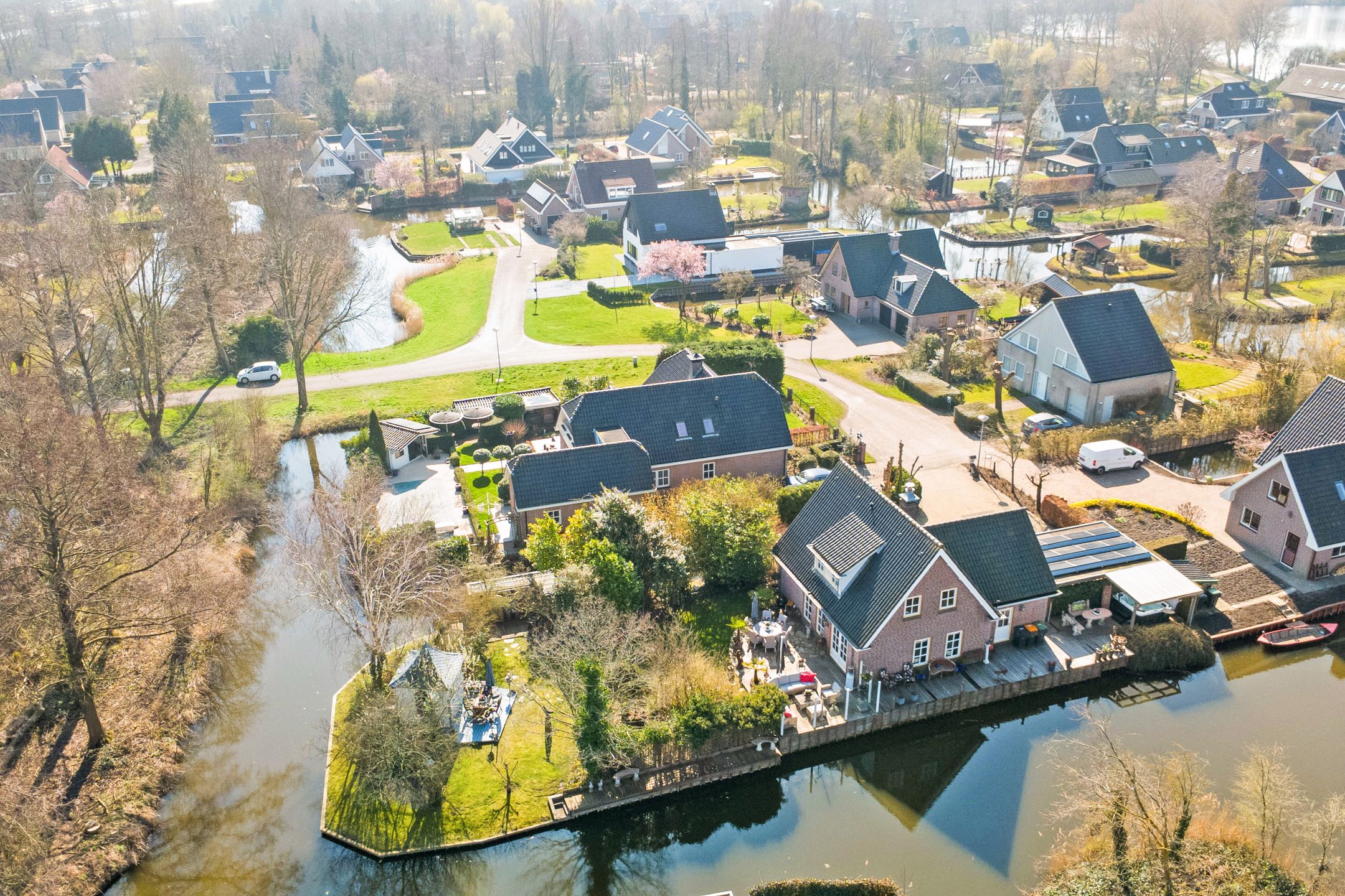 Photo 39 of Leeuwerik 6