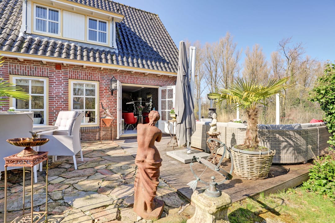 Photo 52 of Leeuwerik 6