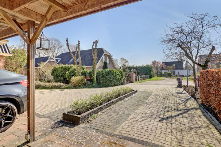 Photo 3 of Leeuwerik 6