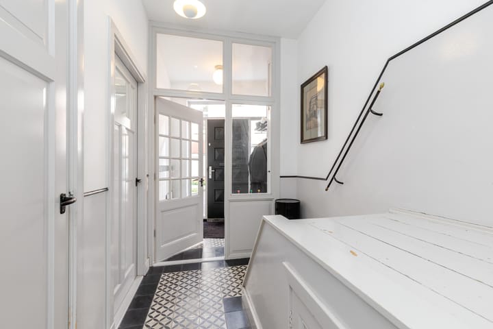 Photo 4 of Willem van Hillegaersbergstraat 72