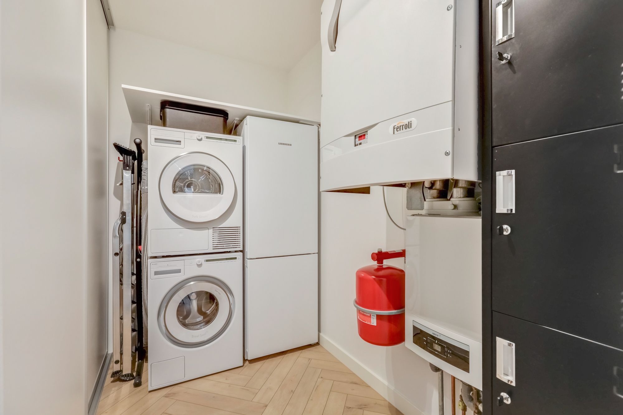 Photo 36 of Eltenseweg 5-A2