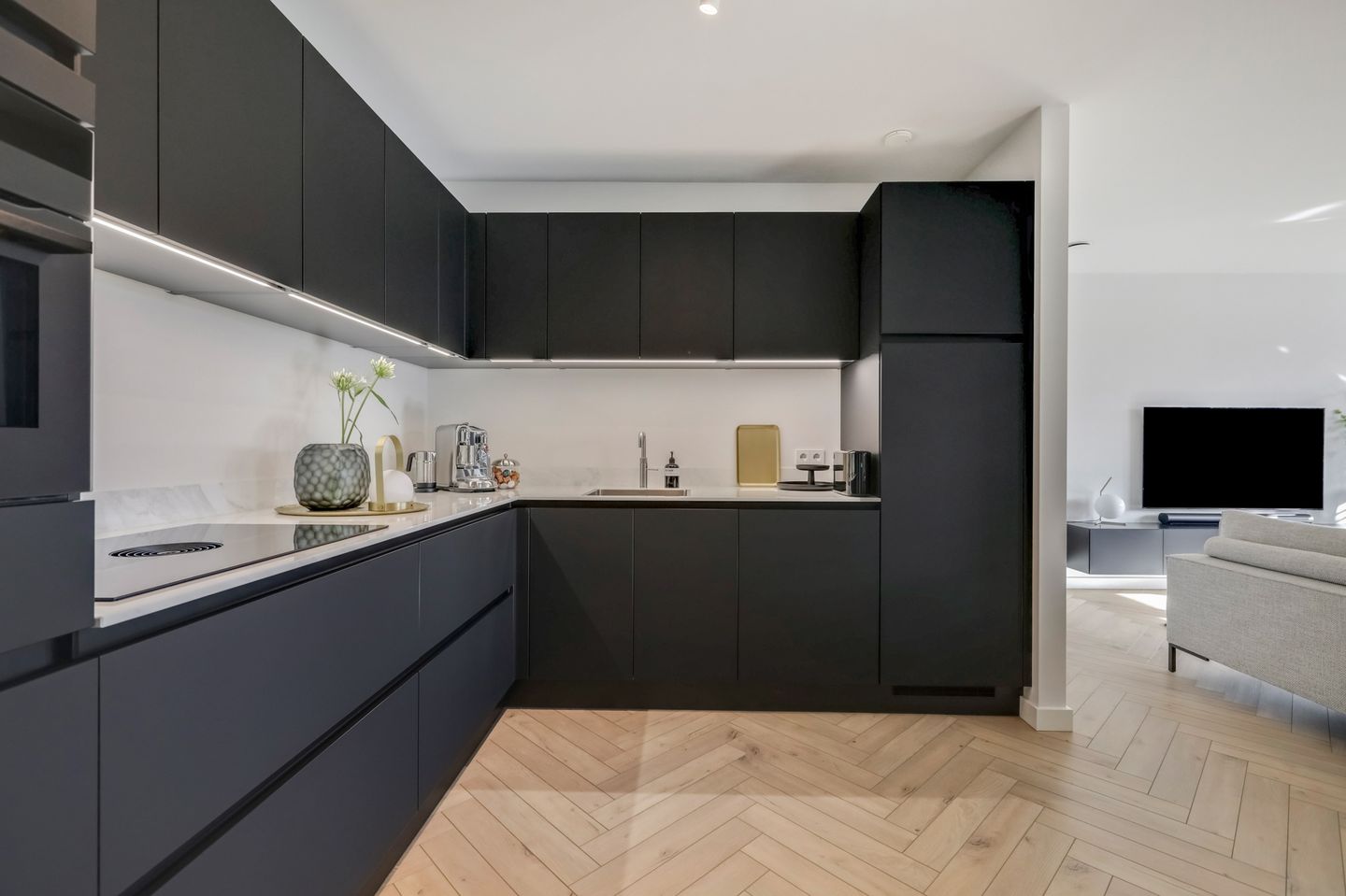 Photo 35 of Eltenseweg 5-A2