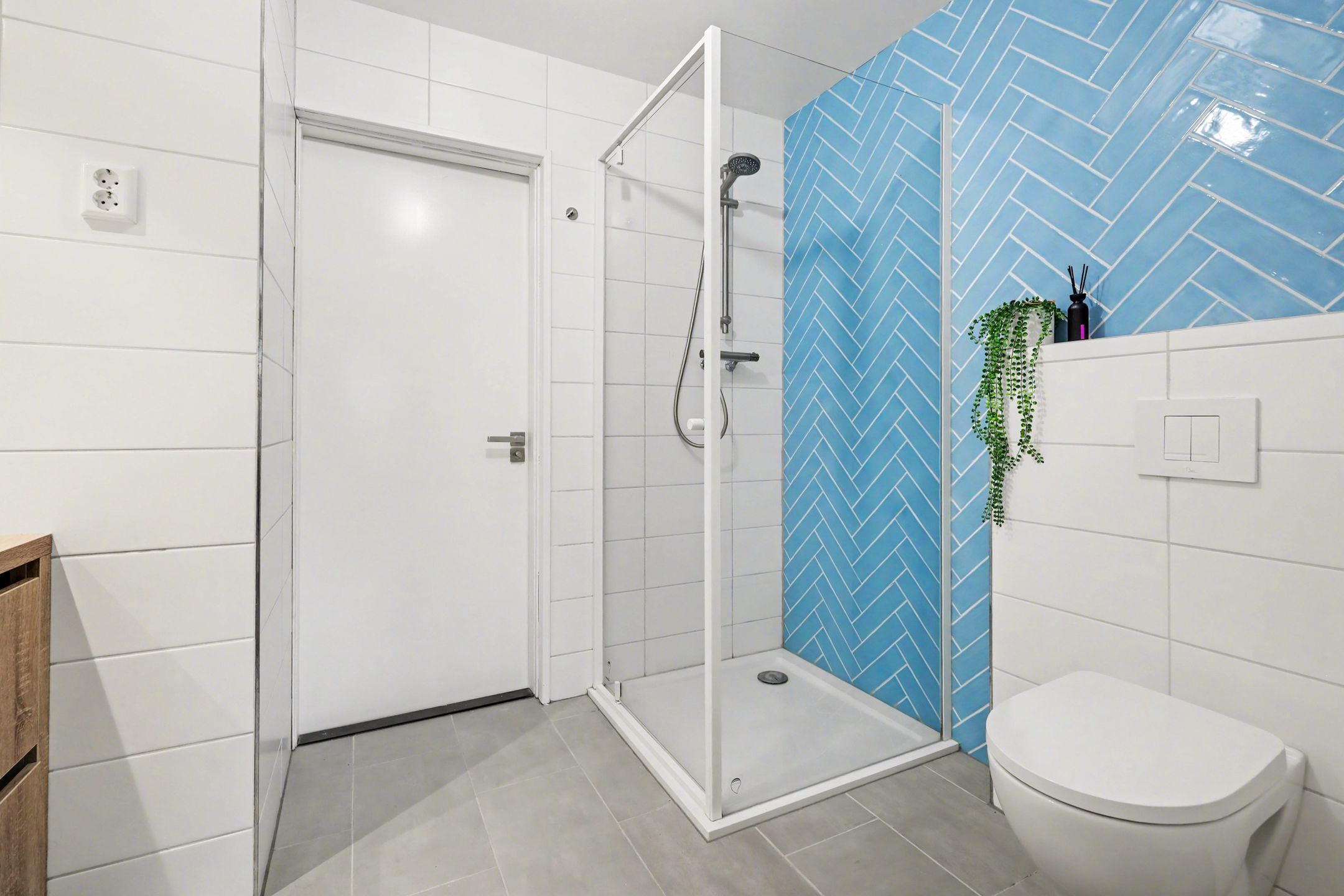 Photo 3 of Cederstraat 2-B