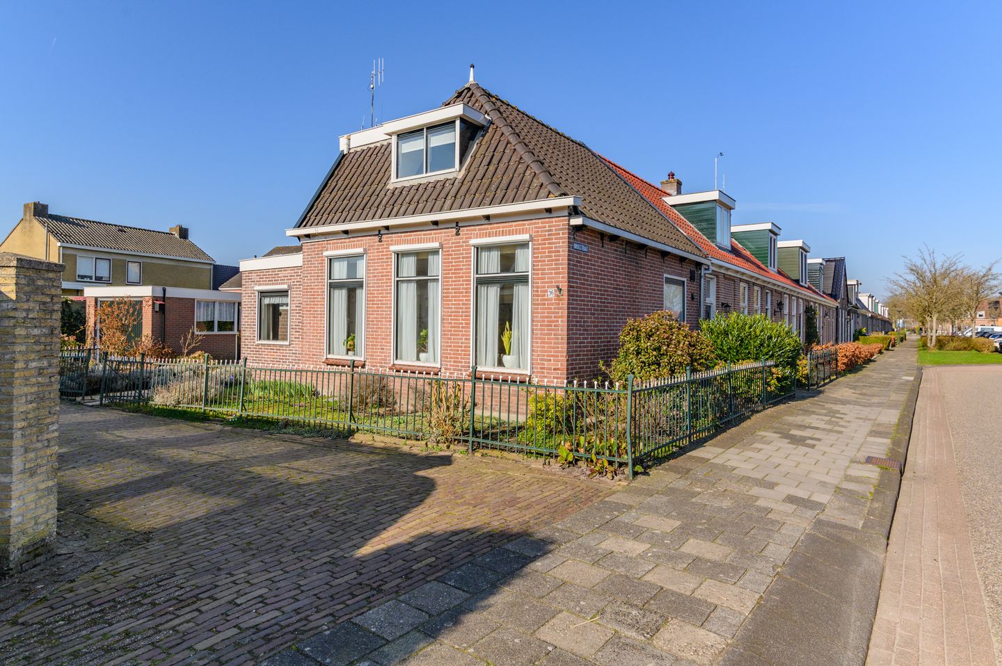 Foto 1 van Brugstraat 36