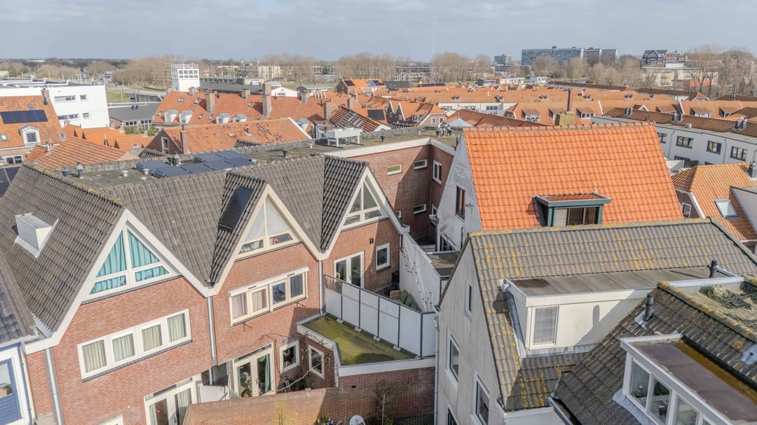 Spacious Maisonnette Apartment in Katwijk Centre Near the Beach — 13