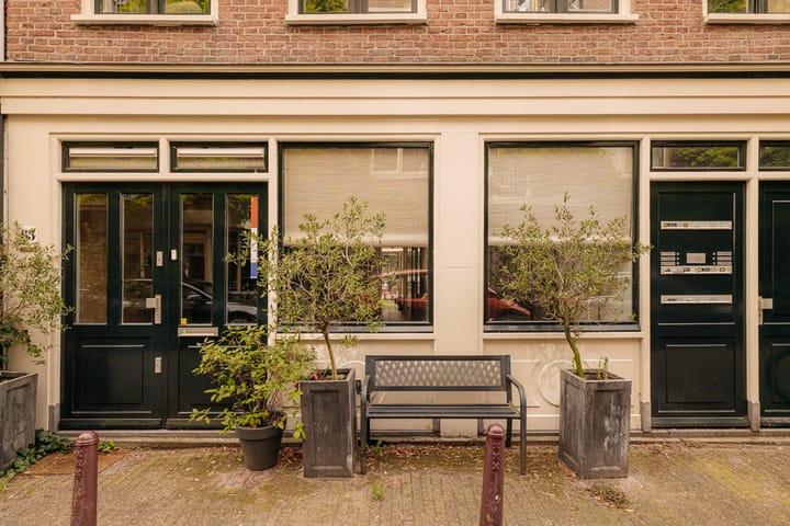 Photo 2 of Laurierstraat 63