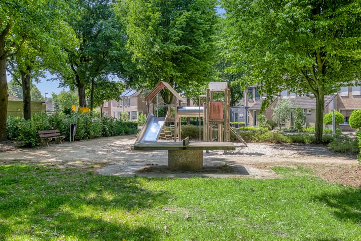 Photo 2 of Topaasring 59