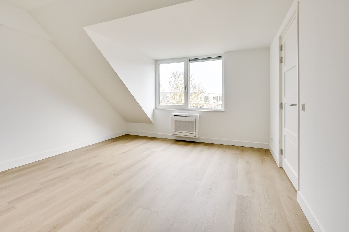 Foto 35 van Koningin Wilhelminaweg 14