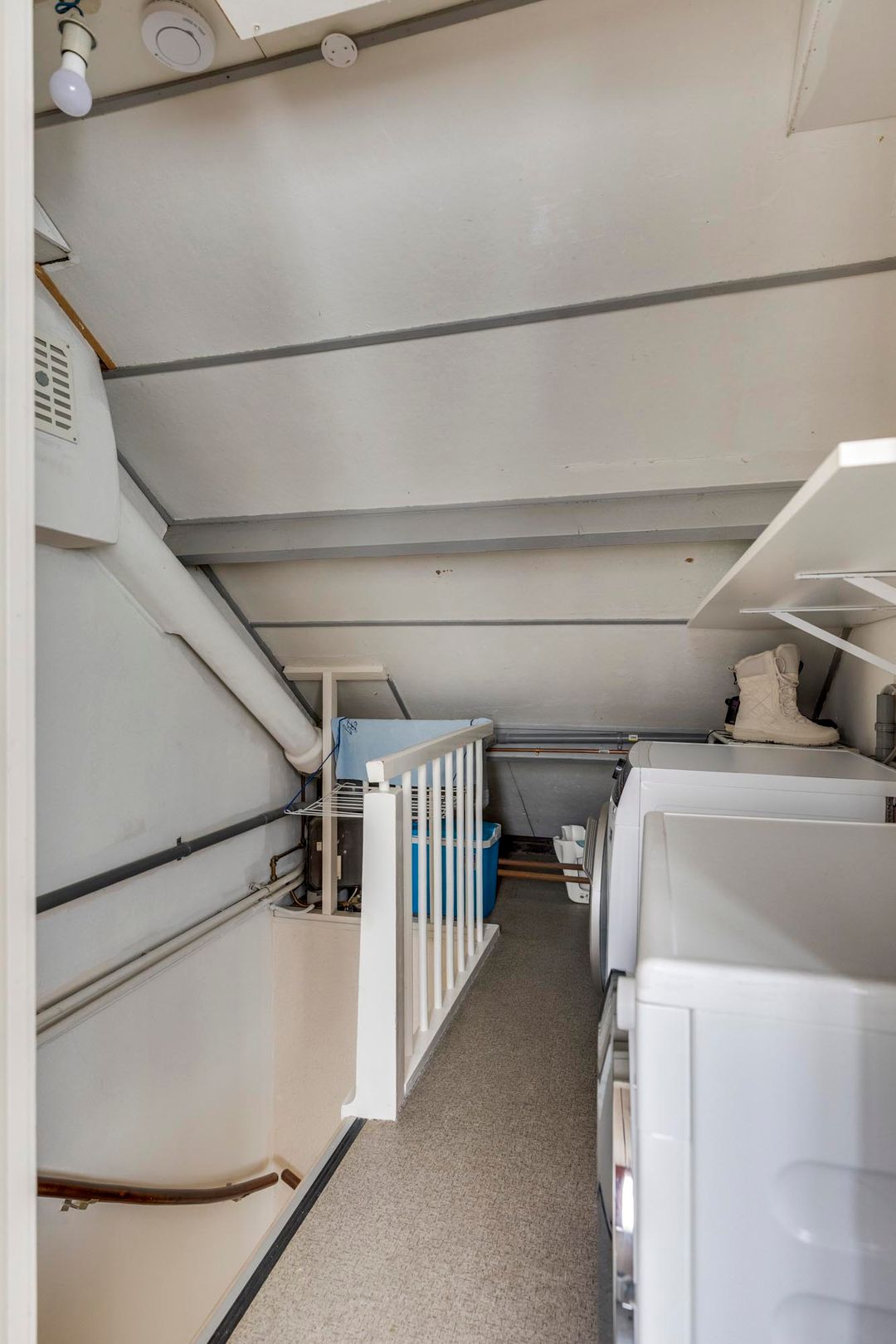 Photo 16 of Sirius 16