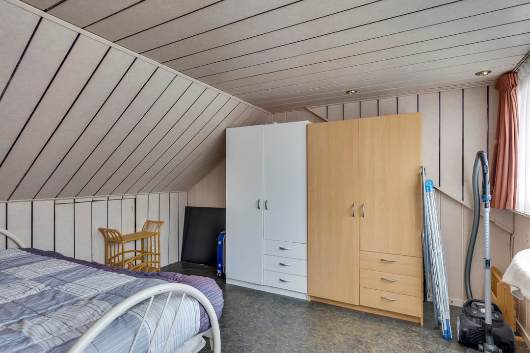 Photo 17 of Sirius 16