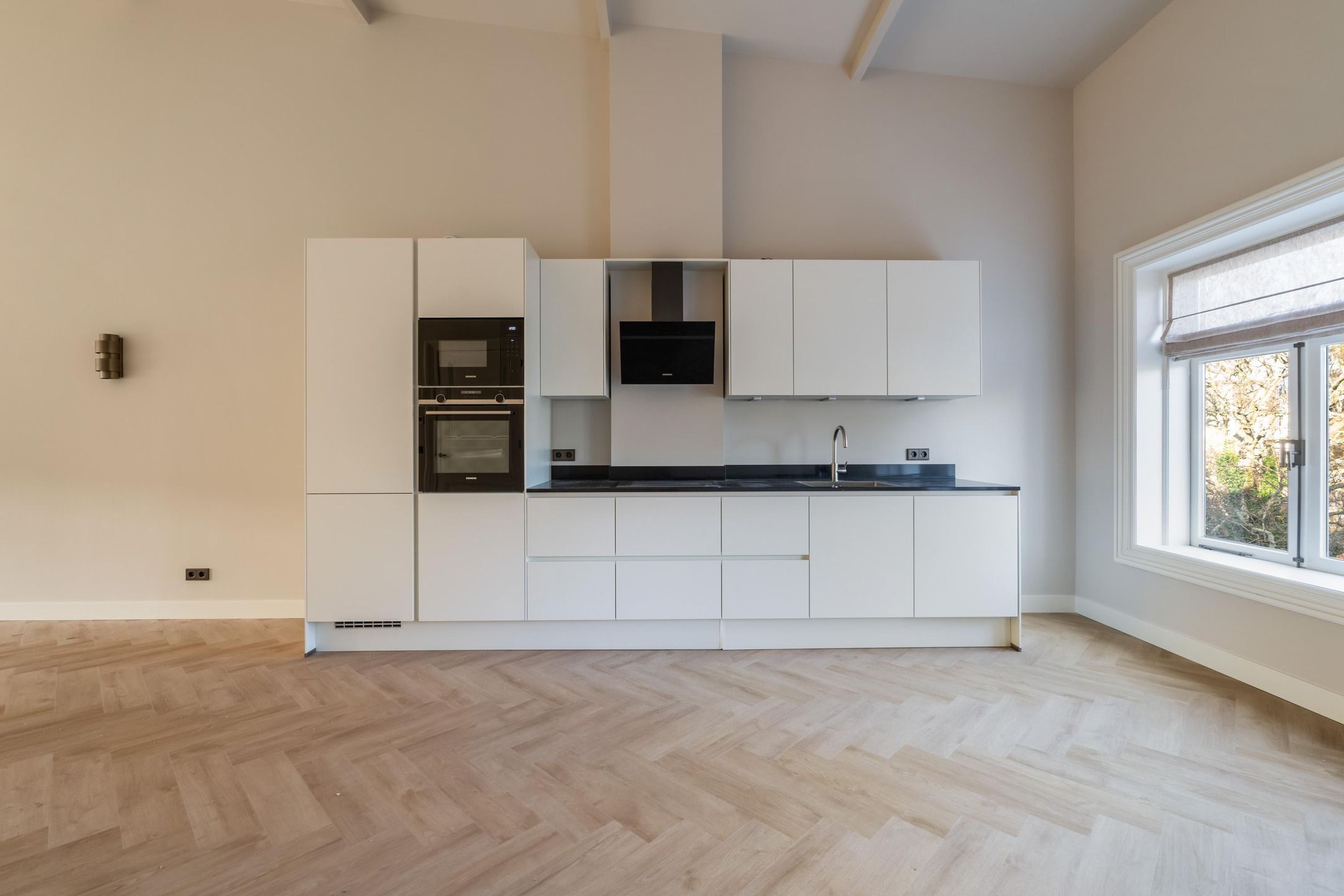 Foto 15 van Nassauplein 24-B