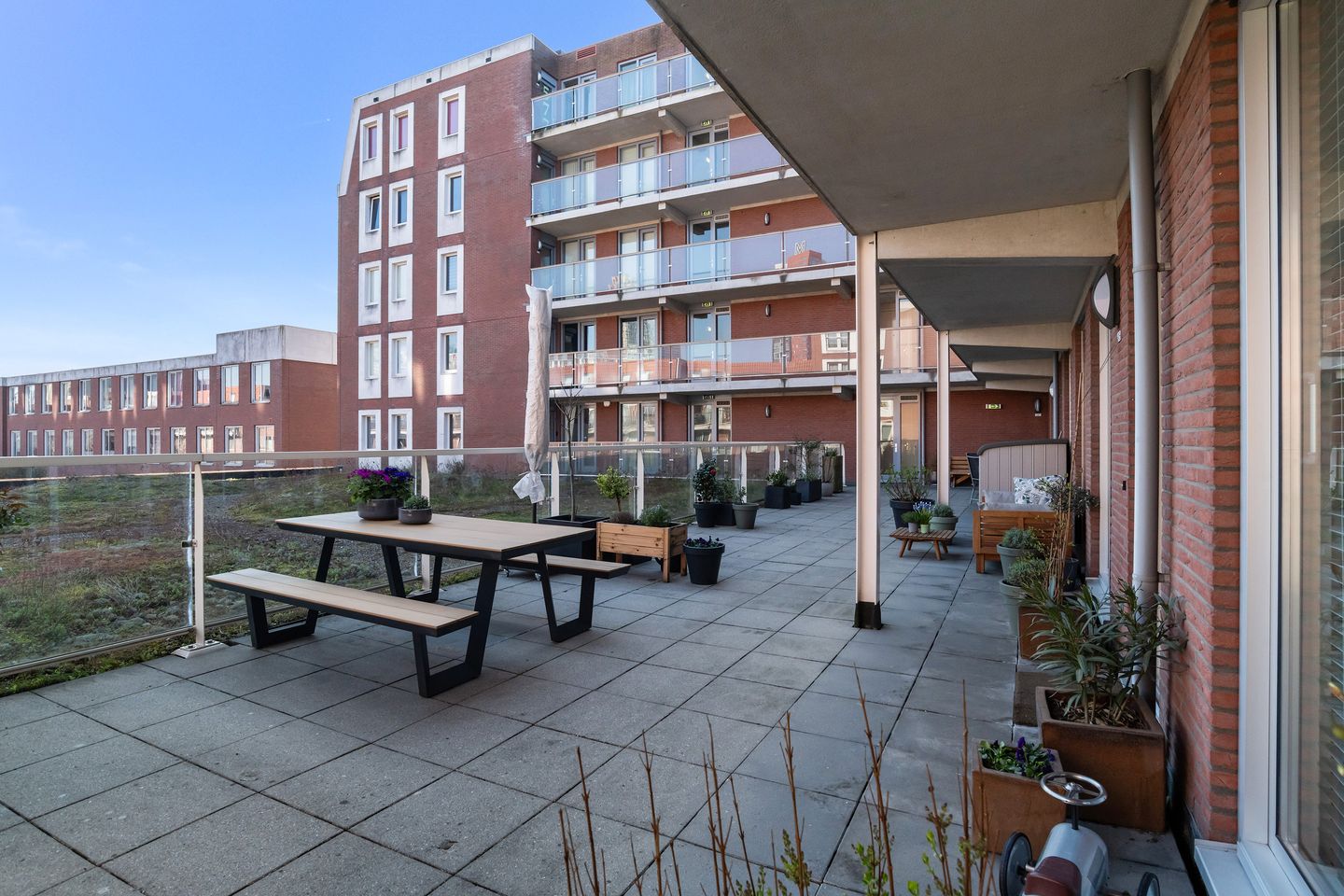 Photo 20 of Maashaven N.z. 545