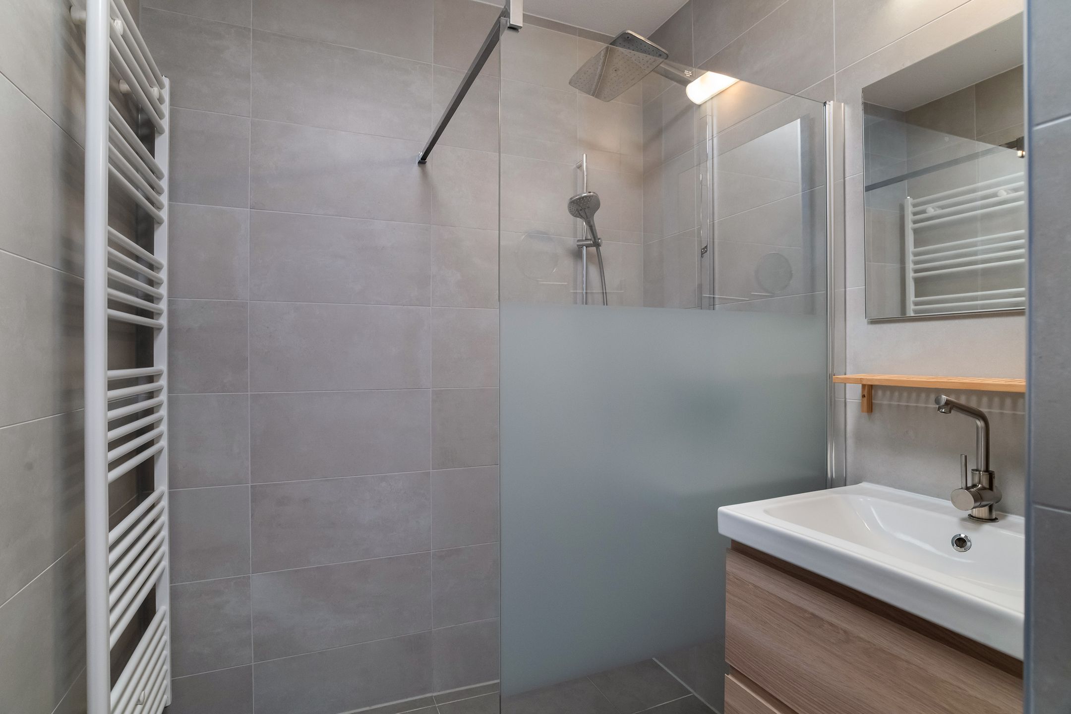 Photo 15 of Maashaven N.z. 545