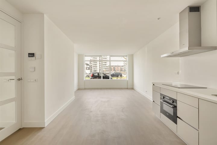 Photo 2 of Zaanweg 66-A