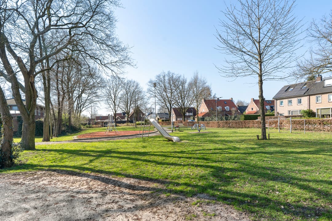 Photo 31 of van Lyndenlaan 47