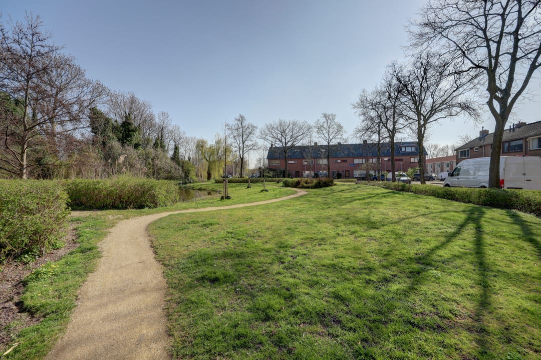 Foto 47 van Koning Willem III straat 28