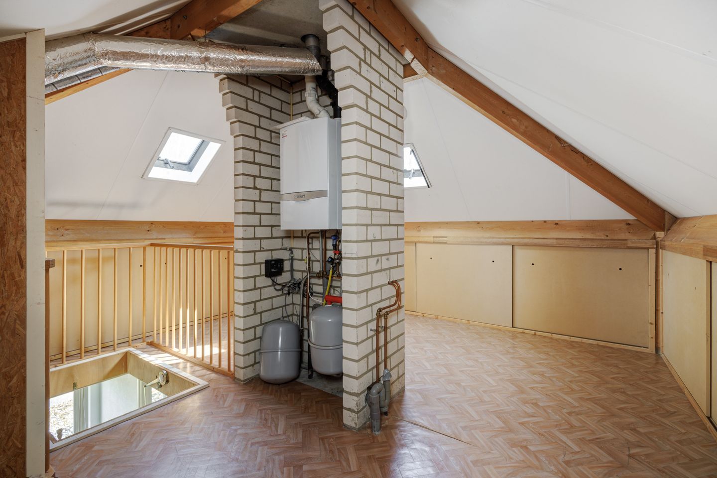 Foto 29 van Max Euwestraat 21