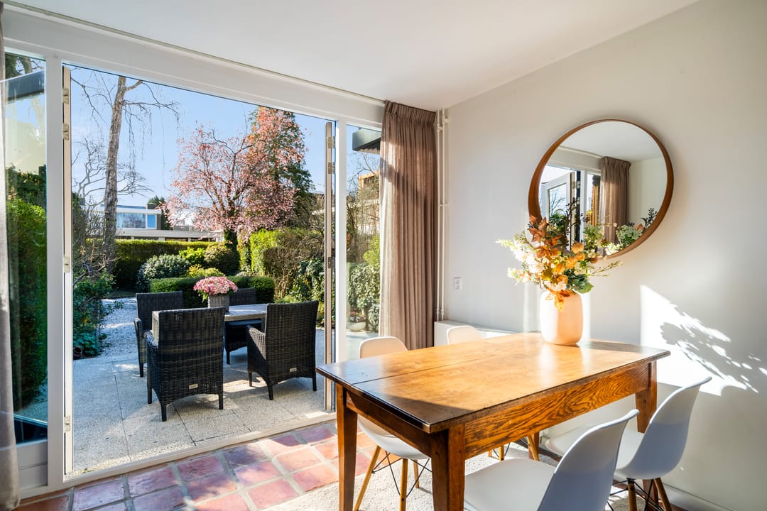 Foto 22 van Van Bassenstraat 74