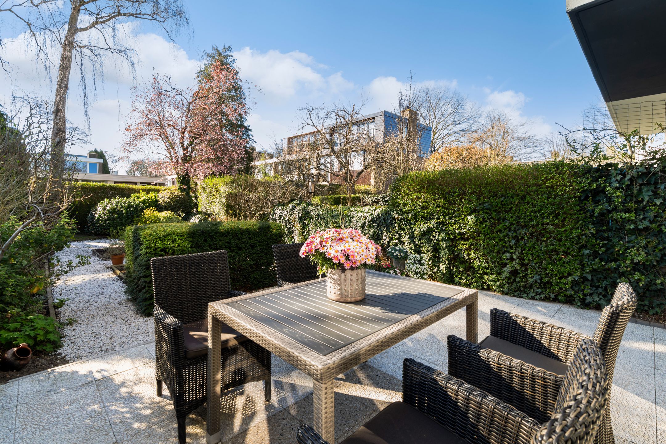 Foto 30 van Van Bassenstraat 74