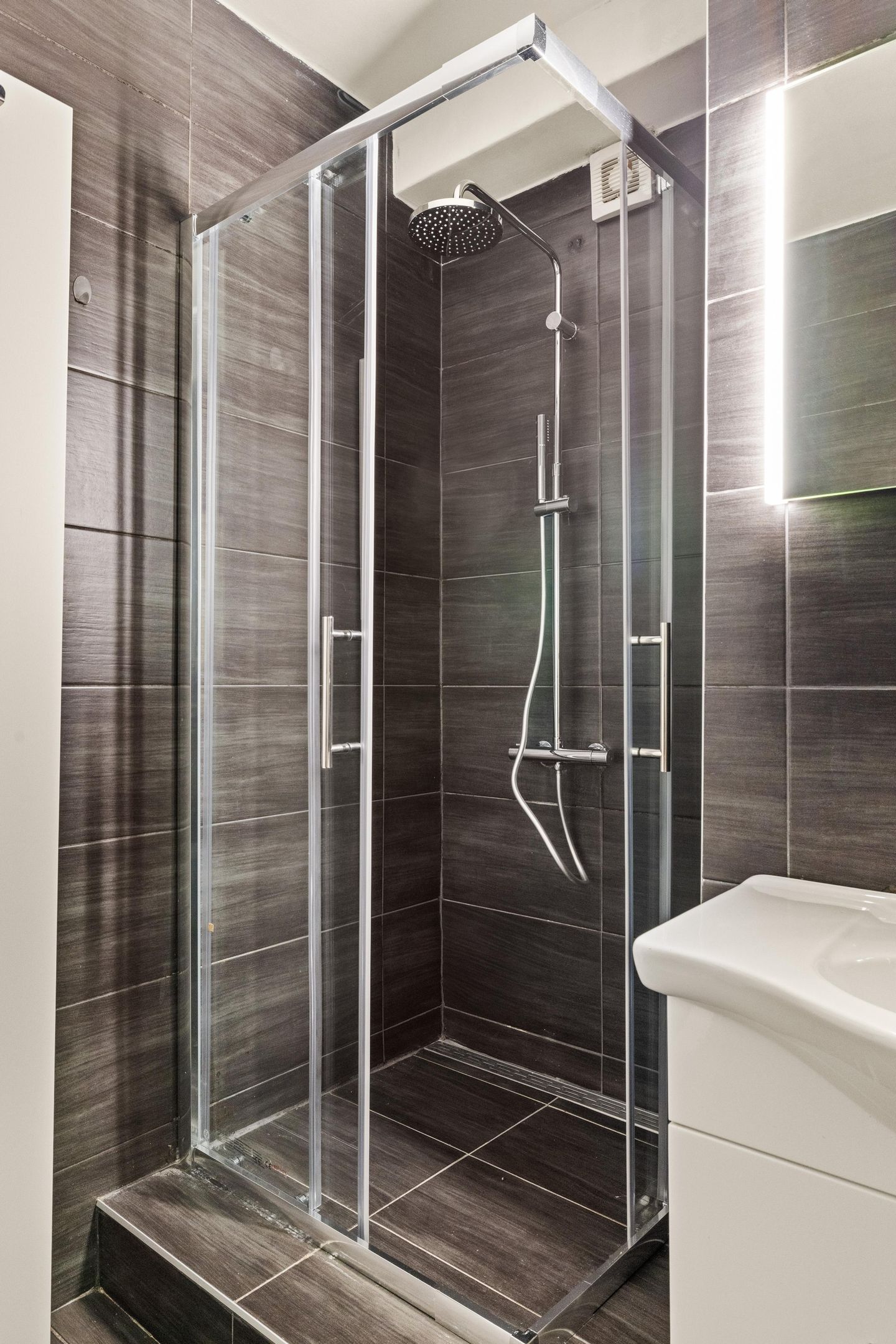 Foto 25 van Antony Moddermanstraat 82