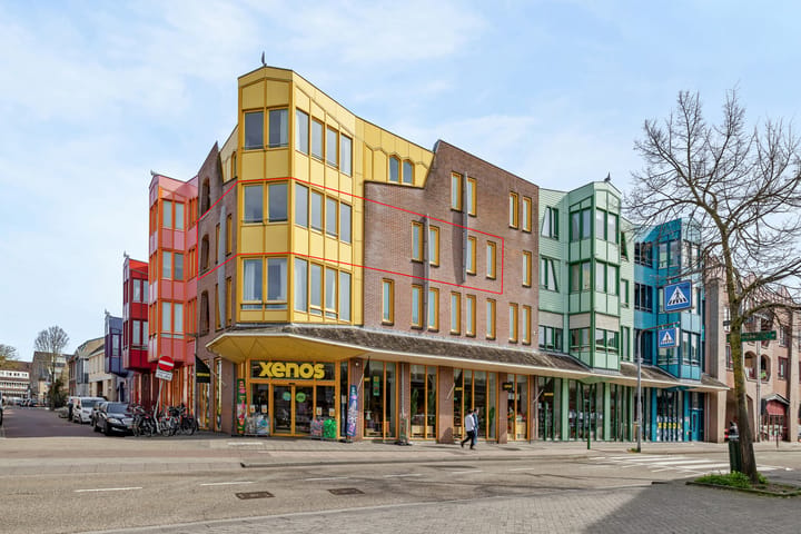 Photo 2 of Landstraat 40-B3