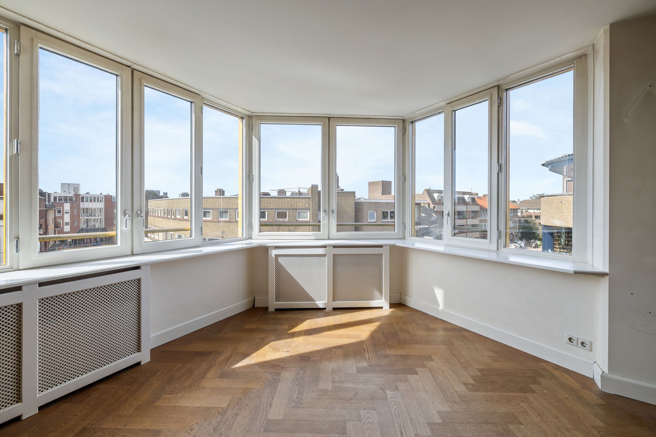 Photo 9 of Landstraat 40-B3