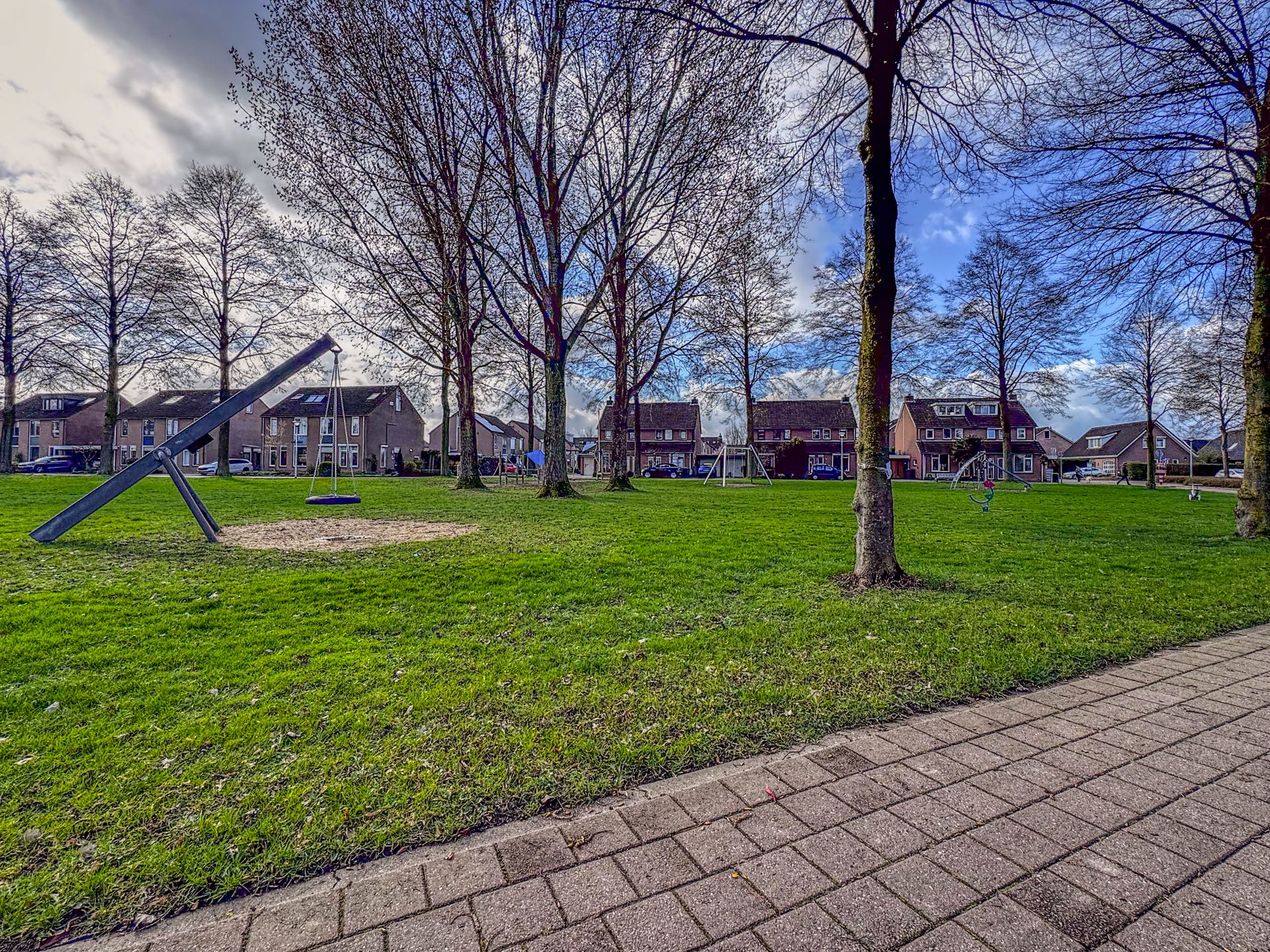 Foto 45 van Spinet 28