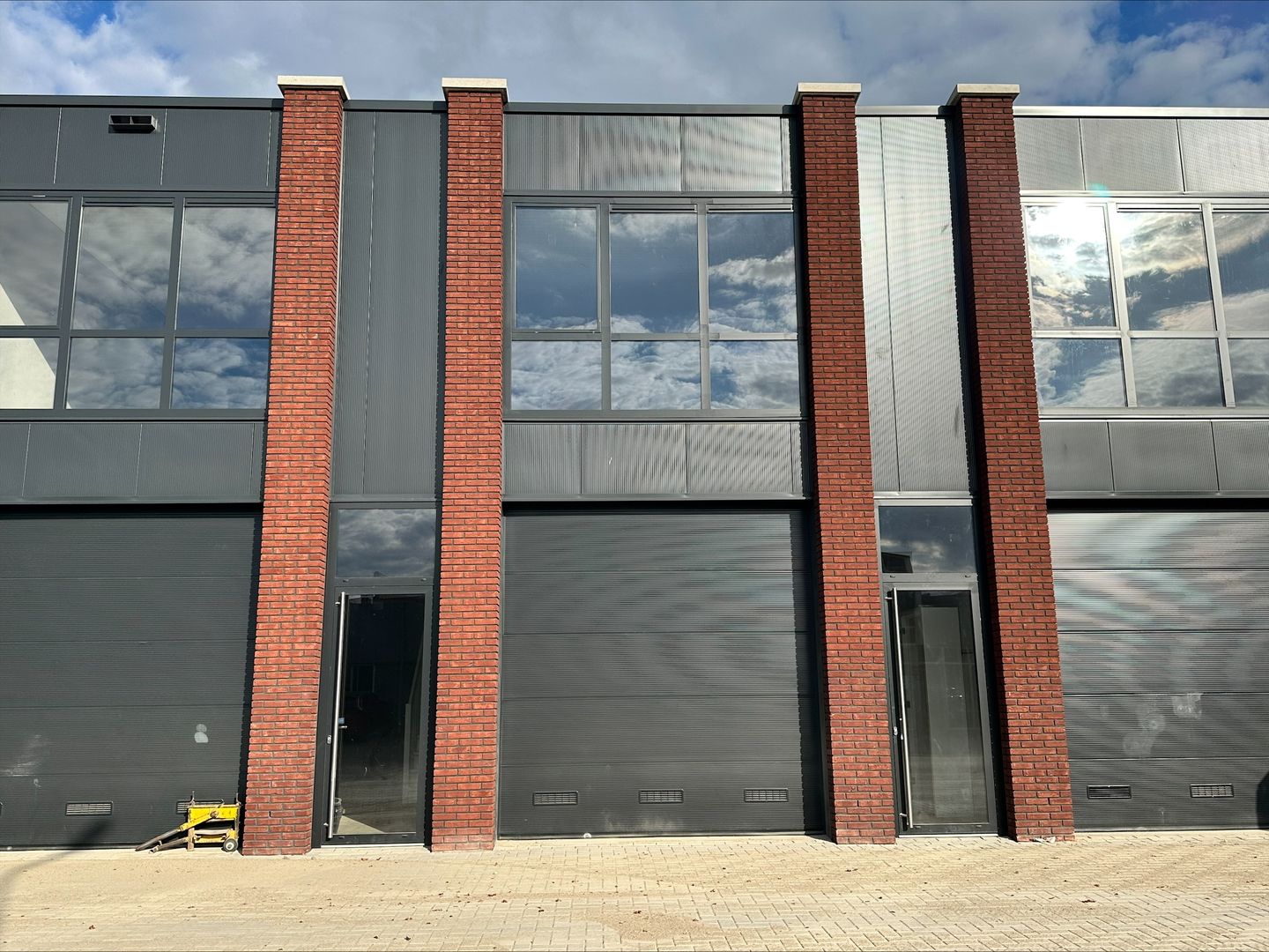 View photo 1 of L.J. Costerstraat 11-m