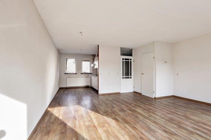 Photo 3 of Gravekamp 8