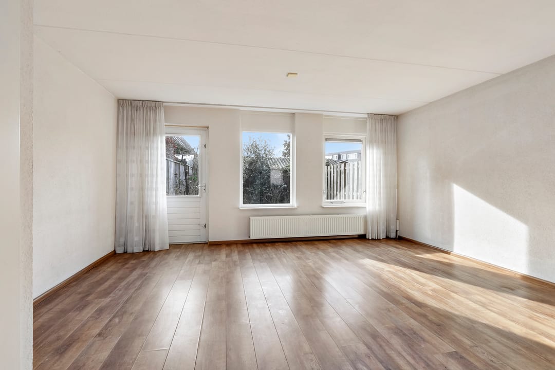 Foto 2 van Gravekamp 8