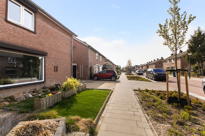 Photo 3 of Piet Heinstraat 25