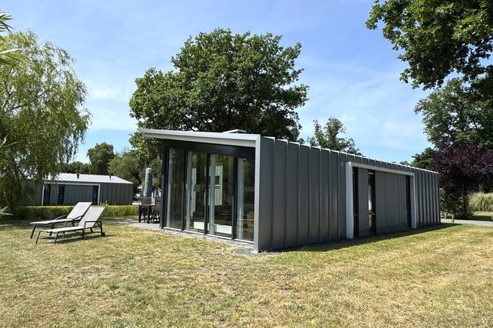 Photo 3 of Dwarsweg 73-A77