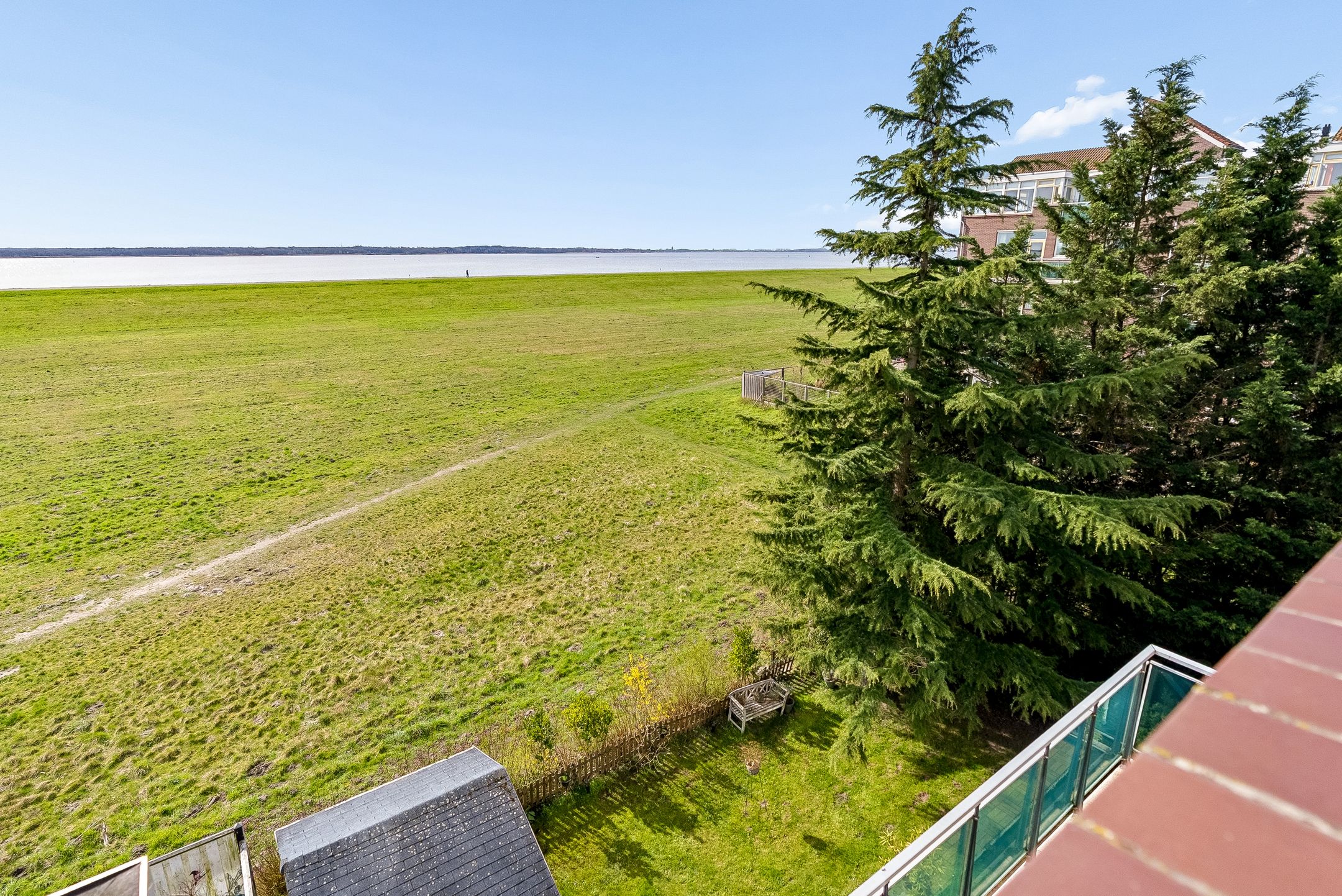 Photo 54 of Terpmeent 40