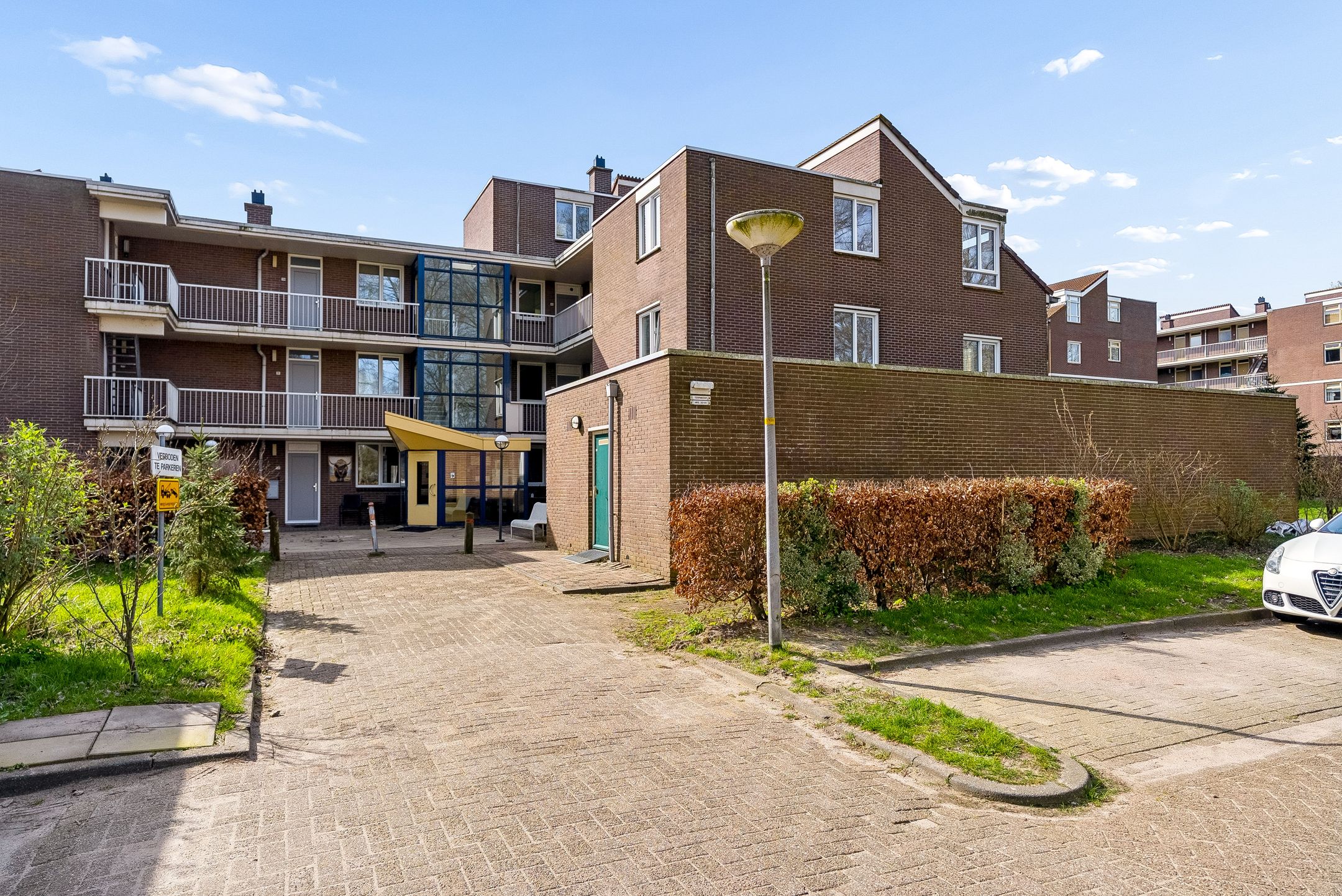 Photo 57 of Terpmeent 40