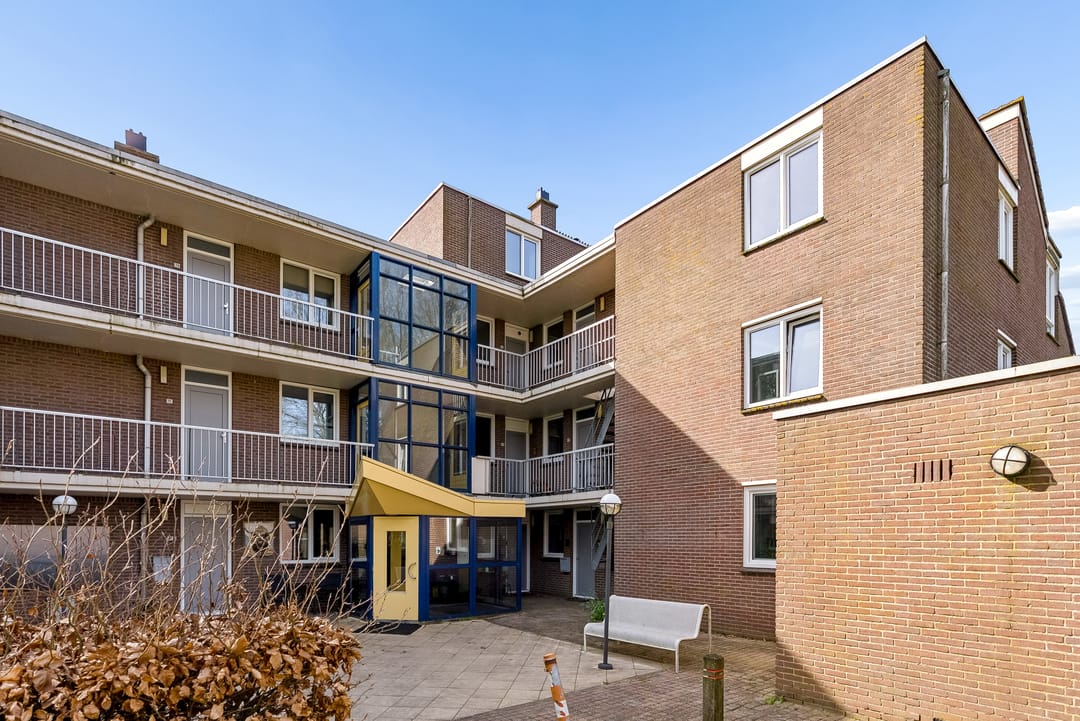 Photo 58 of Terpmeent 40