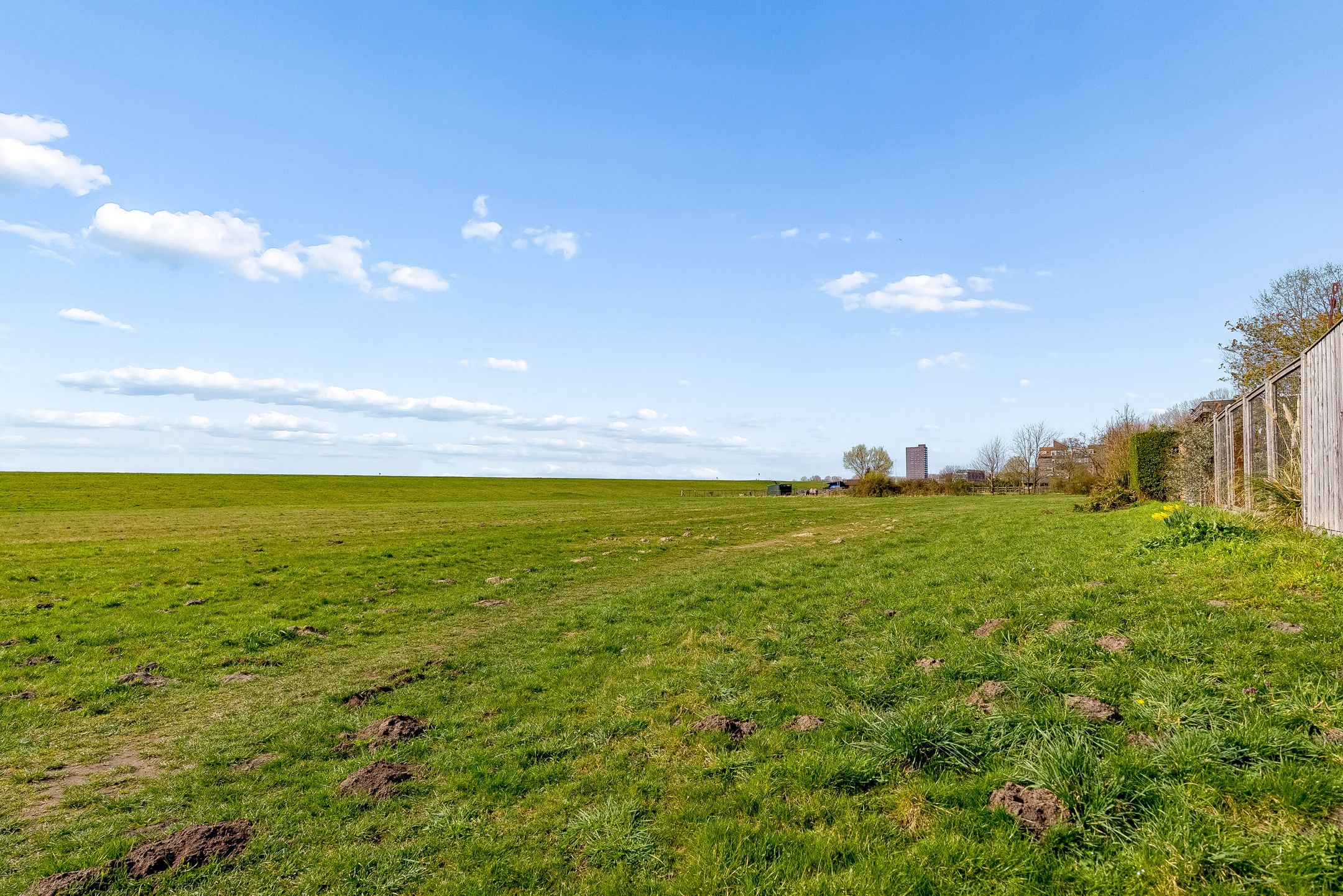 Photo 63 of Terpmeent 40