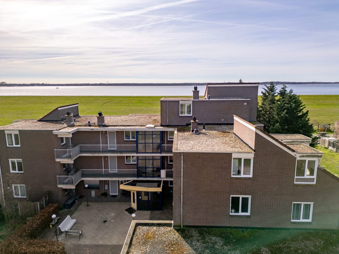 Photo 71 of Terpmeent 40