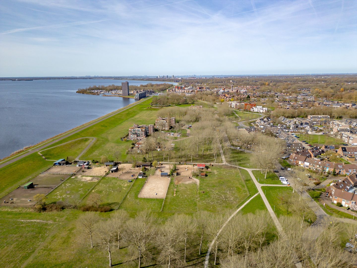 Photo 89 of Terpmeent 40