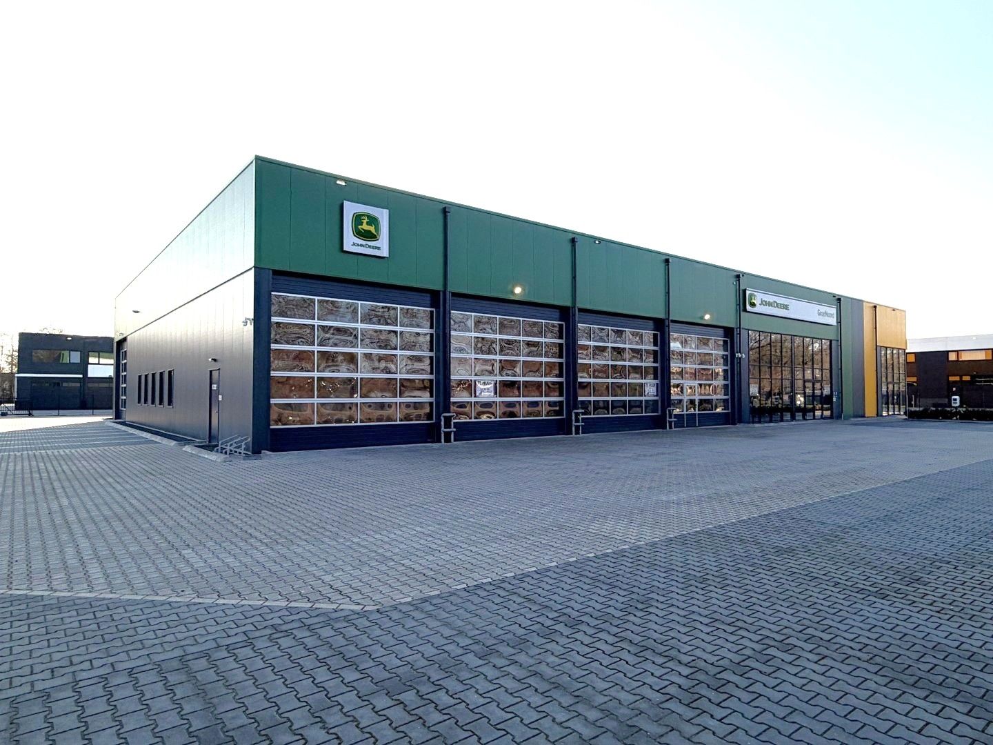 View photo 5 of Almelosestraat 83-m