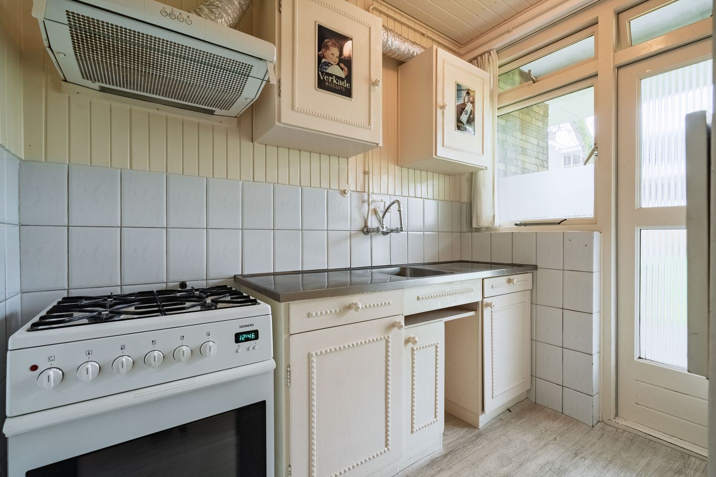 Foto 14 van Van der Waalsstraat 36