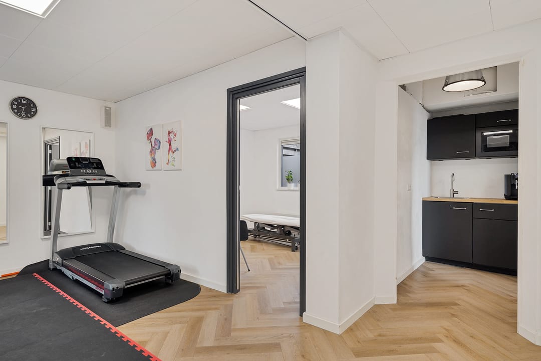 Photo 13 of Dr HAW van der Vechtlaan 32