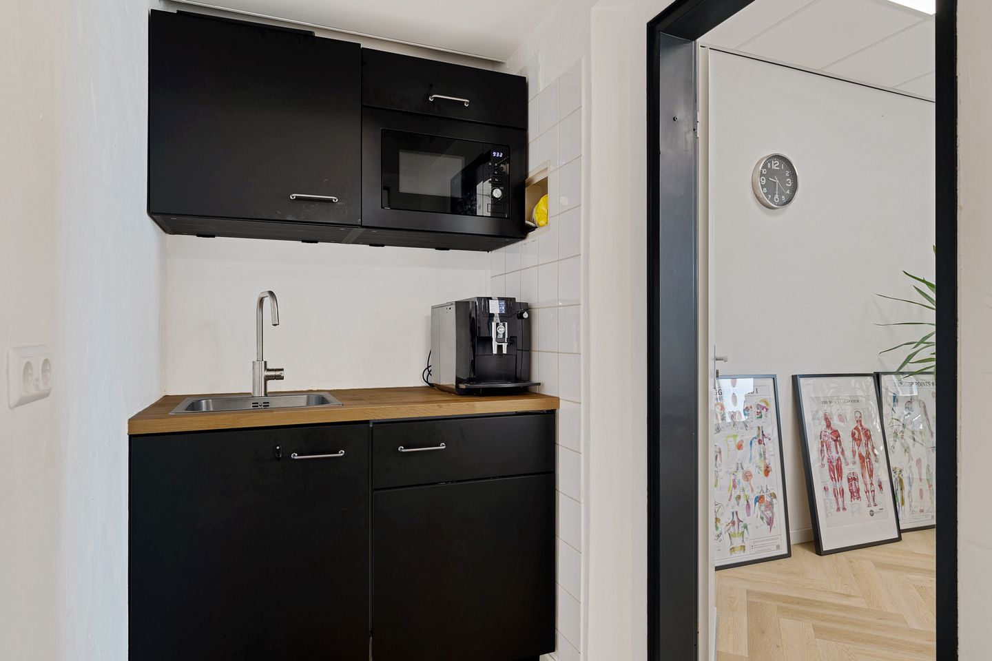 Photo 14 of Dr HAW van der Vechtlaan 32