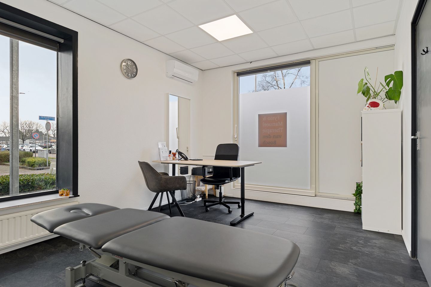 Photo 19 of Dr HAW van der Vechtlaan 32