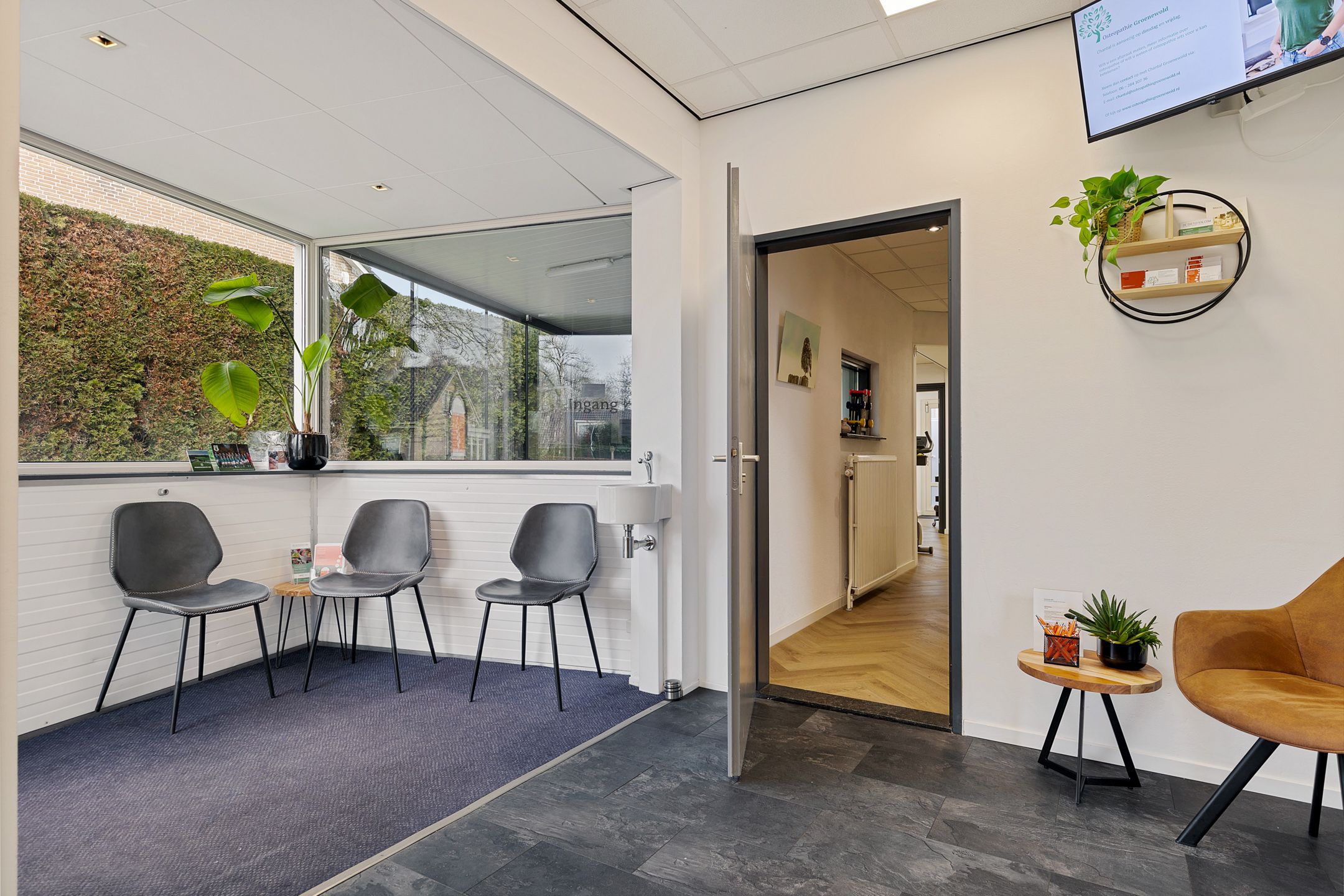 Photo 21 of Dr HAW van der Vechtlaan 32