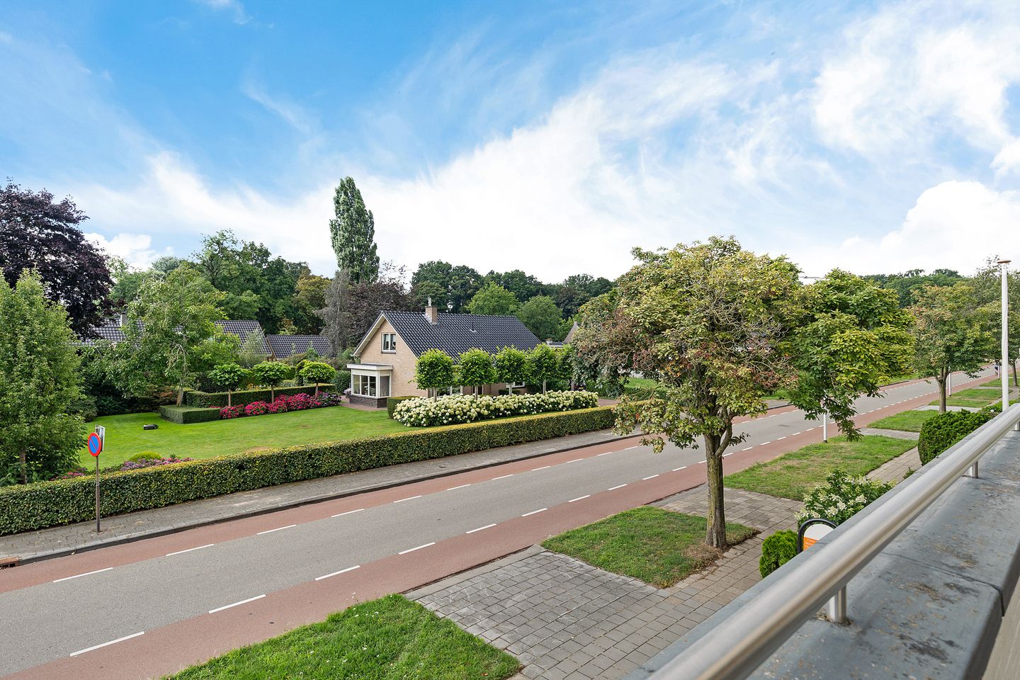 Photo 65 of Dr HAW van der Vechtlaan 32