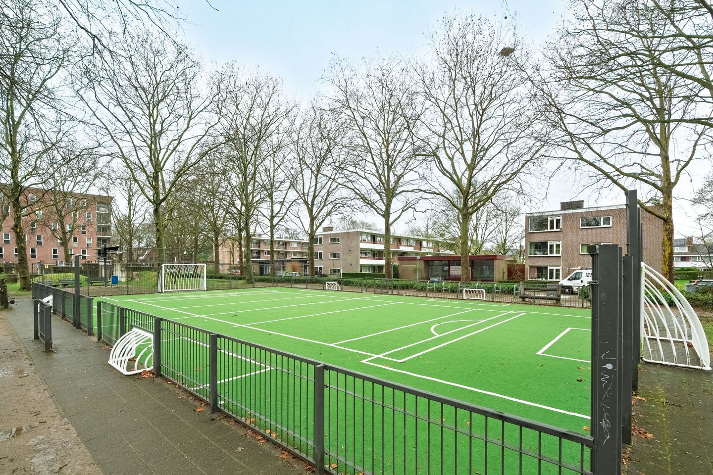 Foto 20 van Van der Waalsstraat 36