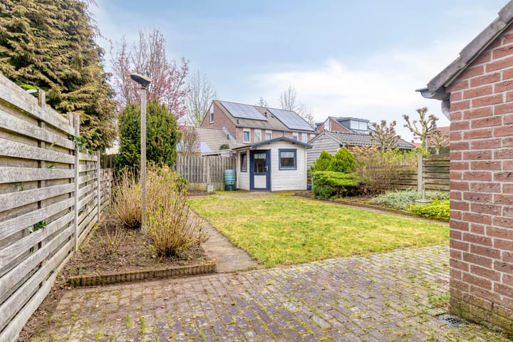 Photo 4 of Krekelzanger 98