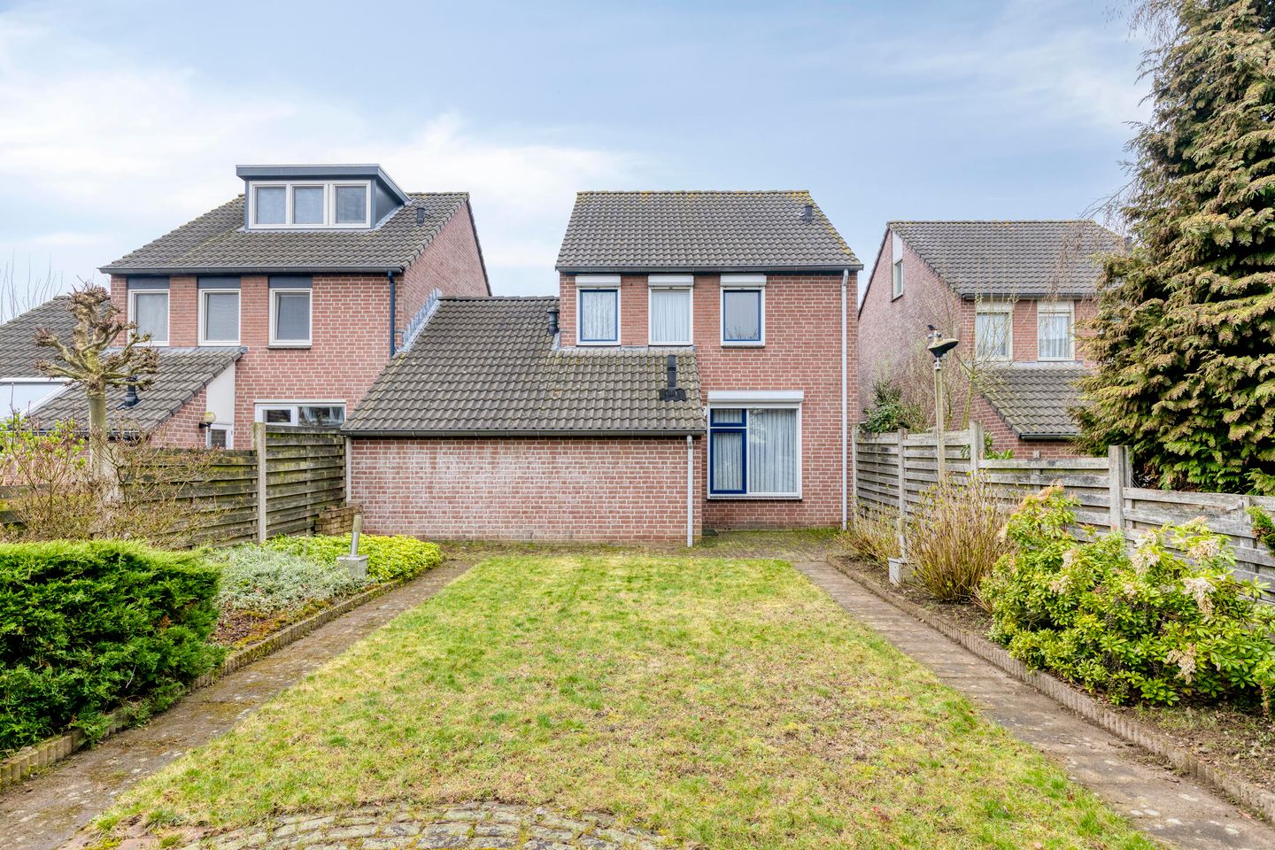 Foto 29 van Krekelzanger 98