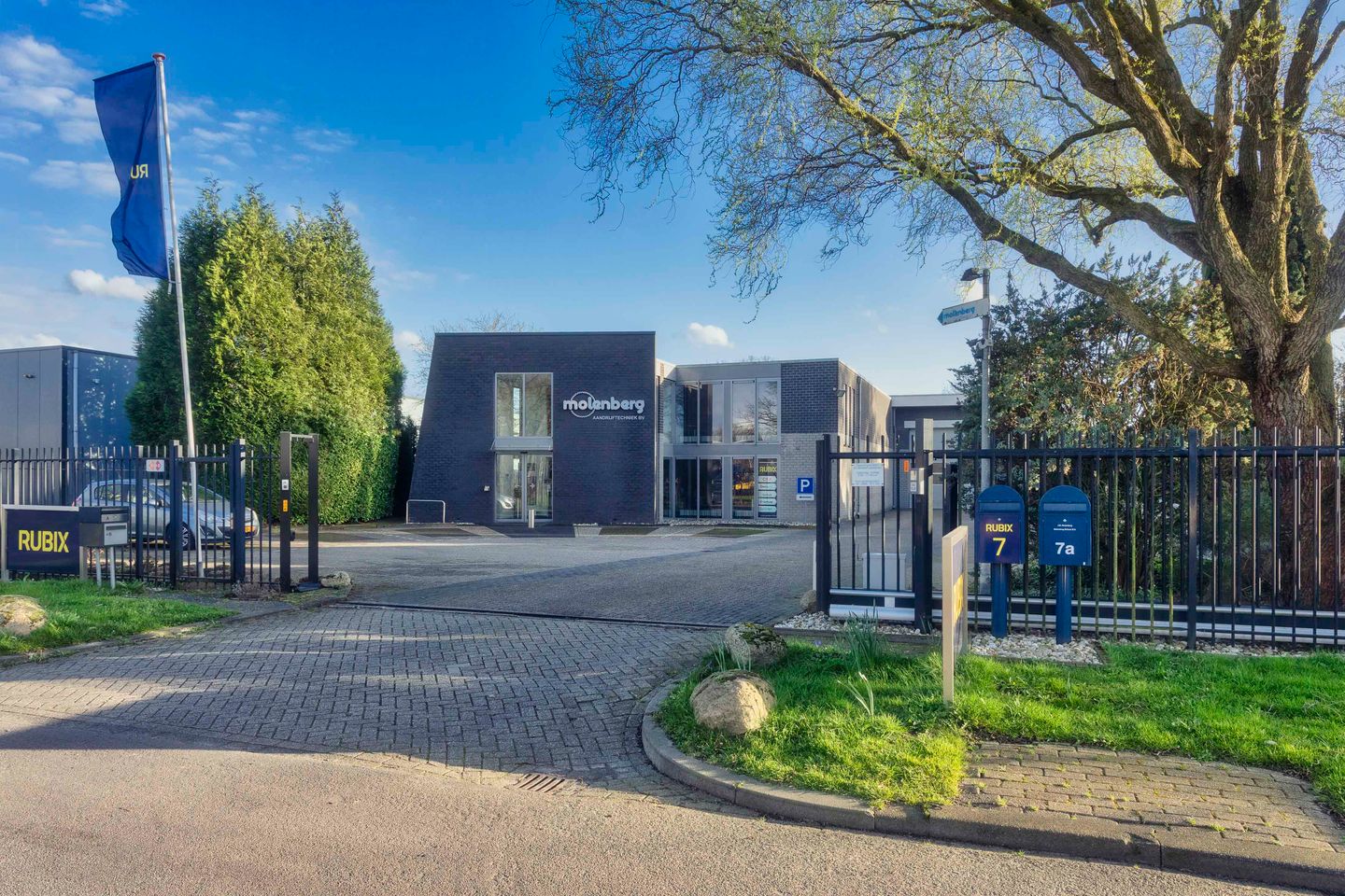 View photo 4 of Siemensstraat 7